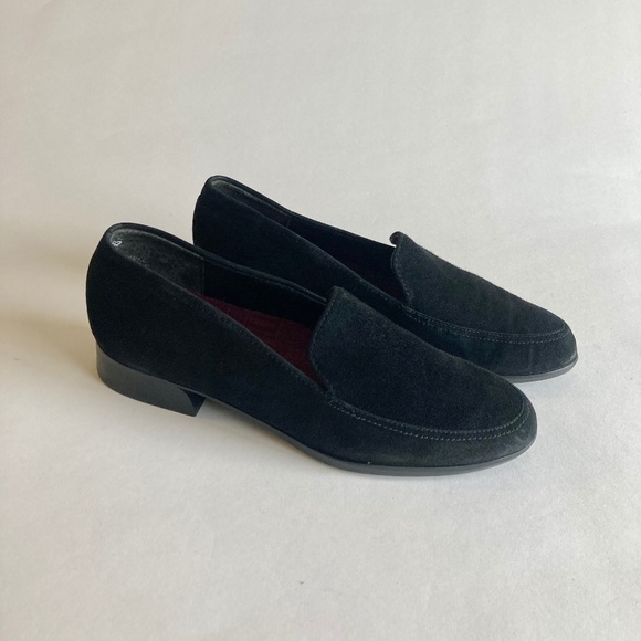 Munro Black Suede Genuine Leather Almond Toe Loafers size 8 - Picture 1 of 14